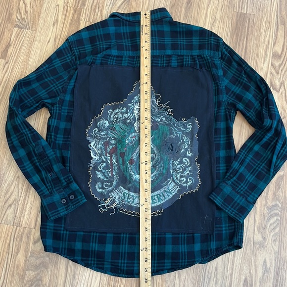 Slytherin Harry Potter Upcycled Flannel Shirt unisex Medium M - Picture 3 of 7